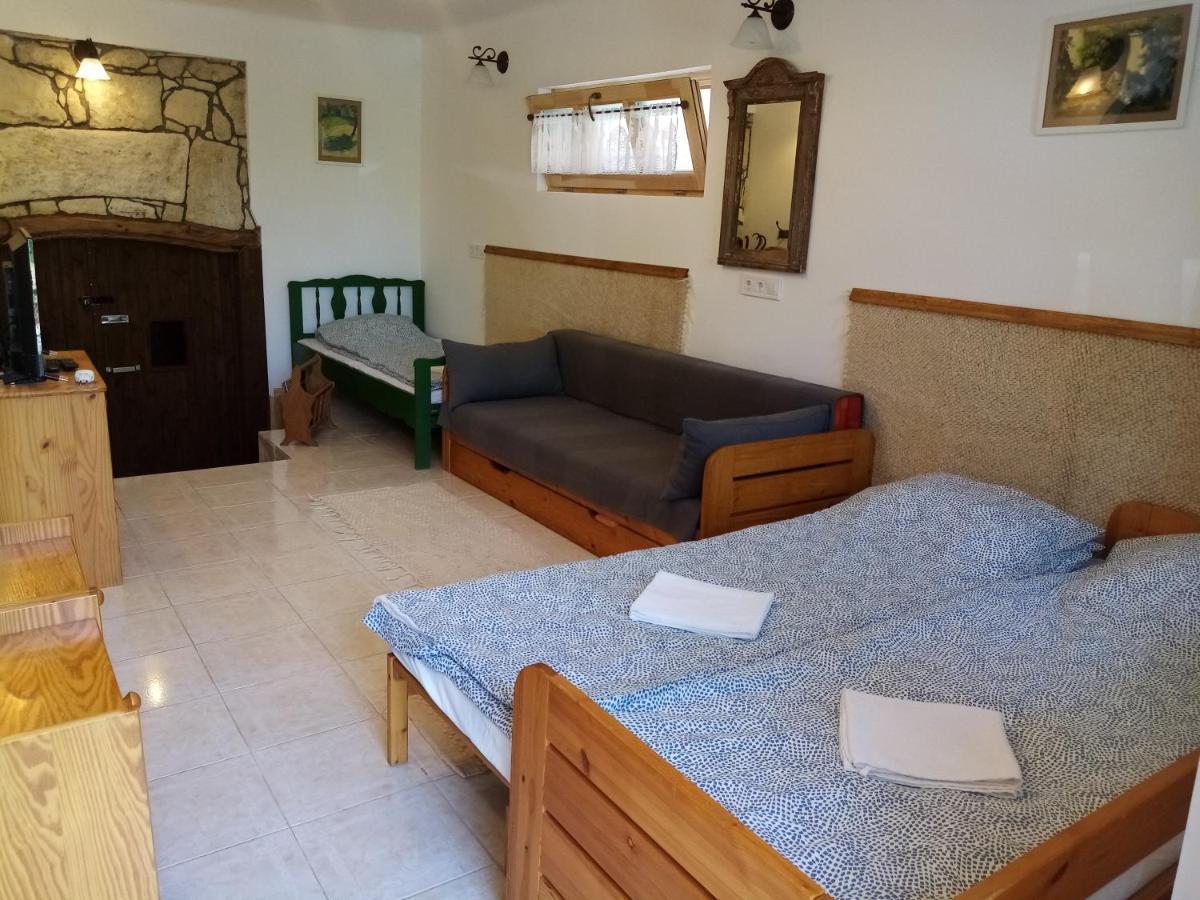 Vagabund Vendeghaz Villa เอทเยค ภายนอก รูปภาพ